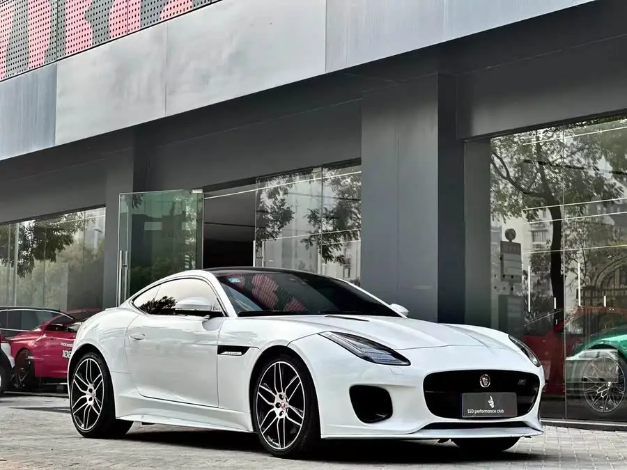 Jaguar F-TYPE 2020 2.0T Checkered Flag Edition