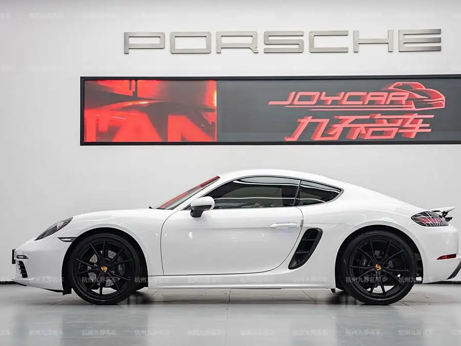 Porsche 718 2022 Cayman 2.0T