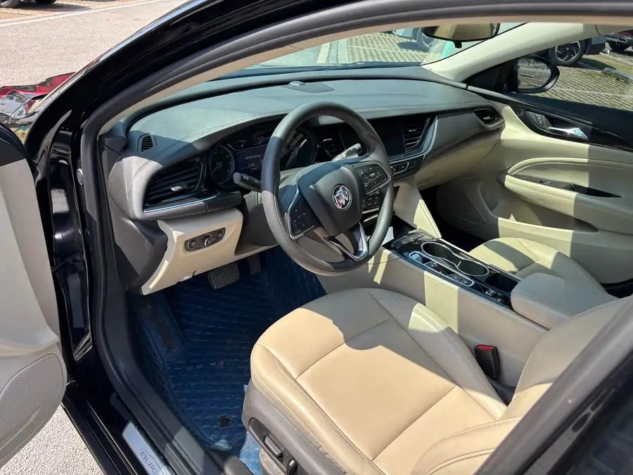 بيوك ريجال 2022 552T النسخة الذكية