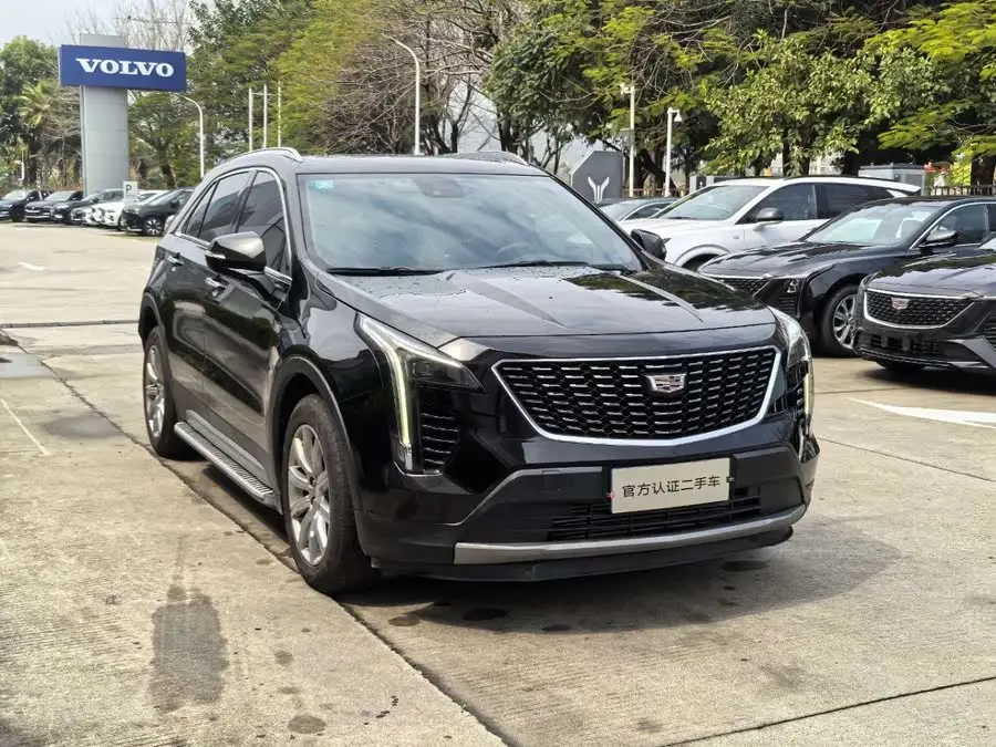 Cadillac XT4 2023 28T FWD Luxury
