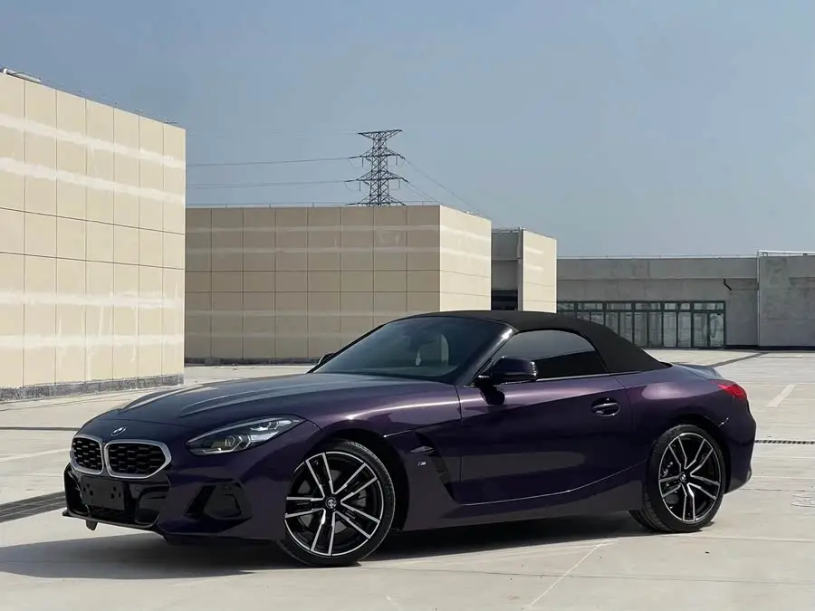 بي إم دبليو Z4 2023 sDrive 25i حزمة رياضية M