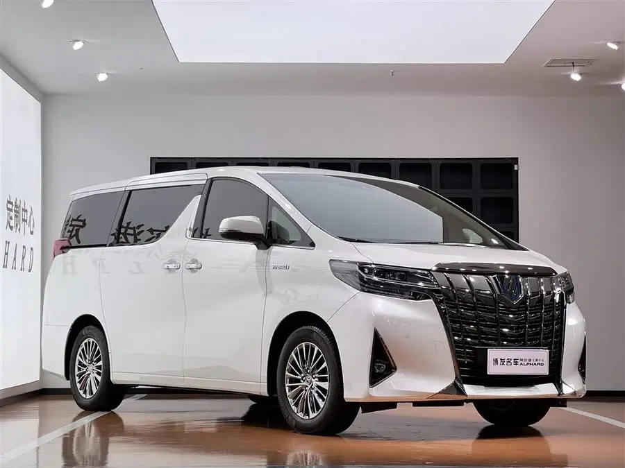 ألْفَارْد 2021 هايبرد 2.5 لتر إكسيكتيف