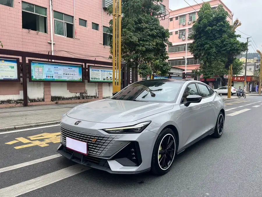 Changan UNI-V 2022 1.5T Premium