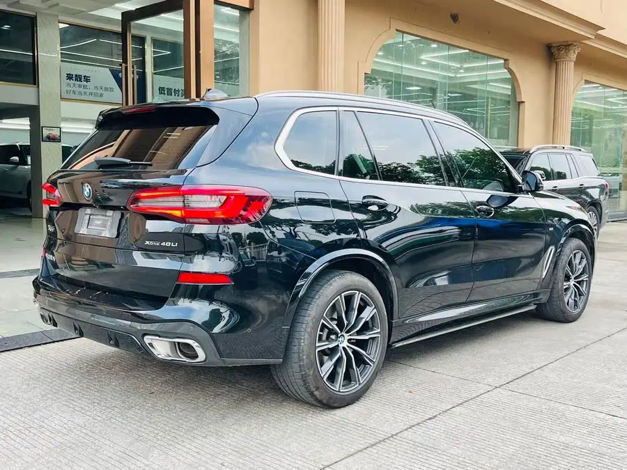 بي إم دبليو X5 2022 xDrive 30Li حزمة سبورت M الفاخرة