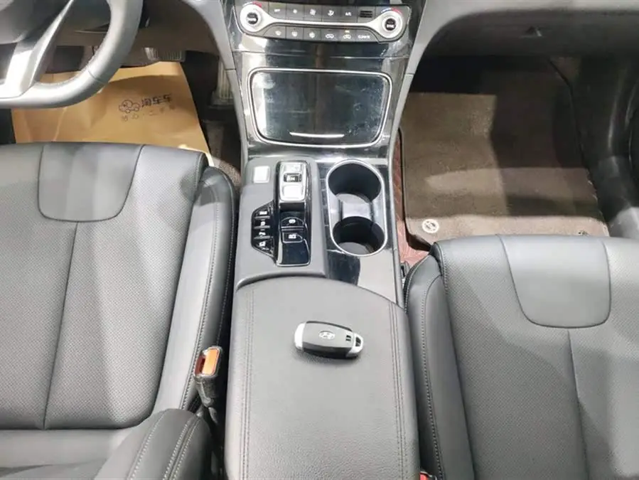 2020 Hyundai Santa Fe 380 TGDi Automatic Two-Wheel Drive GLS Luxury Edition