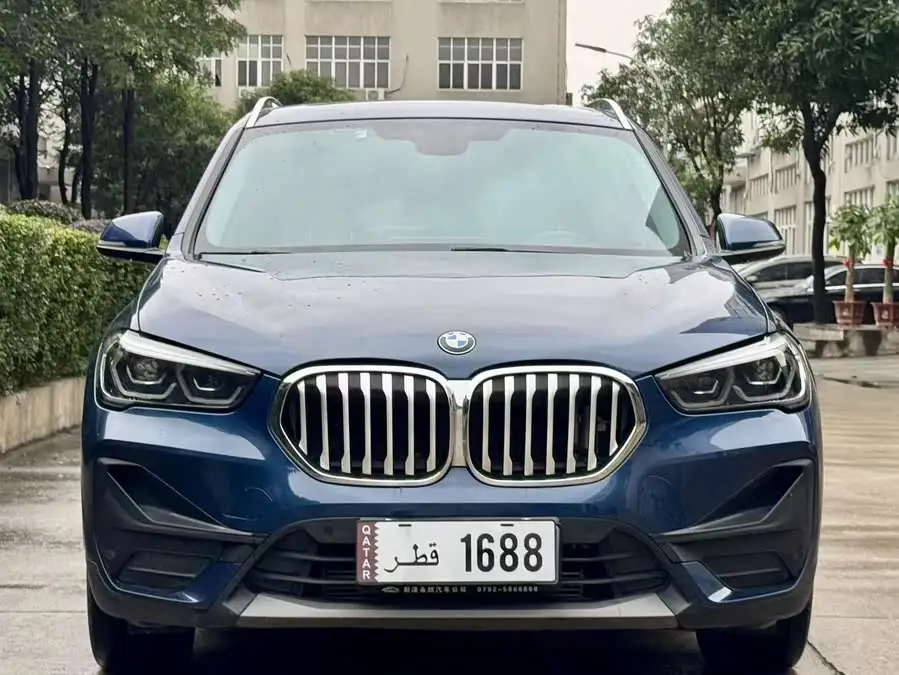 بي إم دبليو X1 2021 sDrive25Li الطراز الرائد