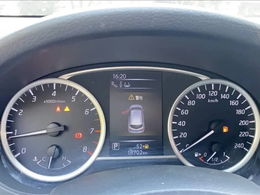 2021 نيسان تييدا 1.6L CVT النسخة الذكية