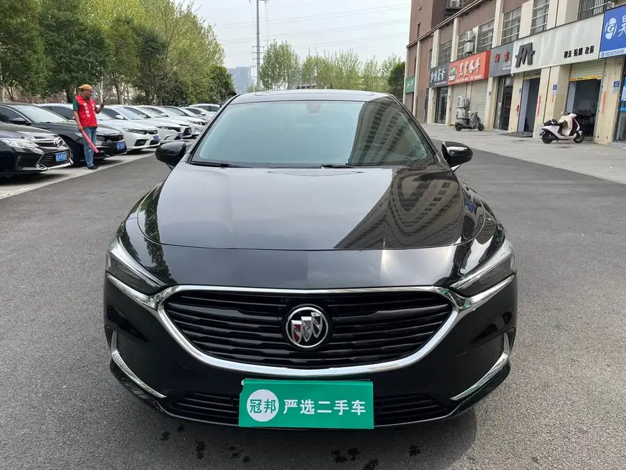 بيوك لاكروس 2021 652T الفاخرة