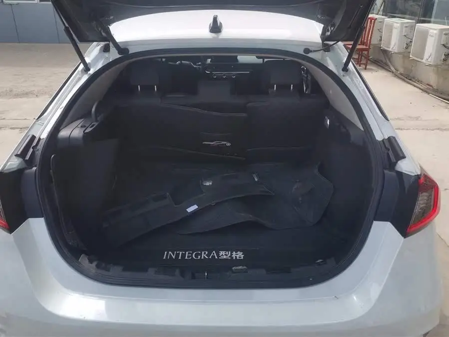 2023 Style HATCHBACK 240 TURBO CVT Leading Edition