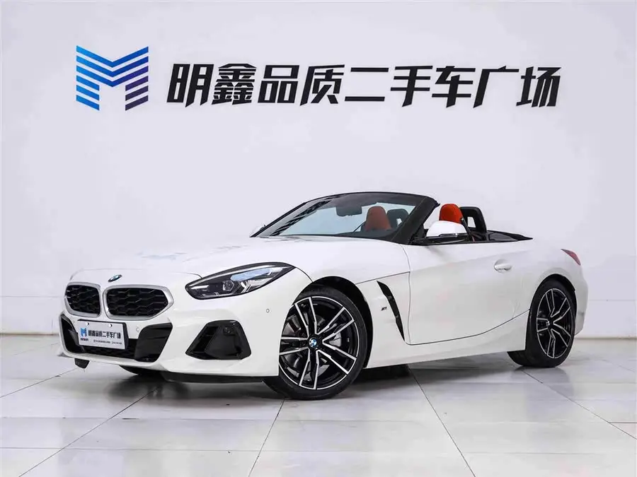 بي إم دبليو Z4 2023 sDrive 25i حزمة رياضية M