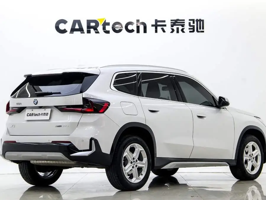 بي إم دبليو X1 2024 sDrive20Li X حزمة التصميم