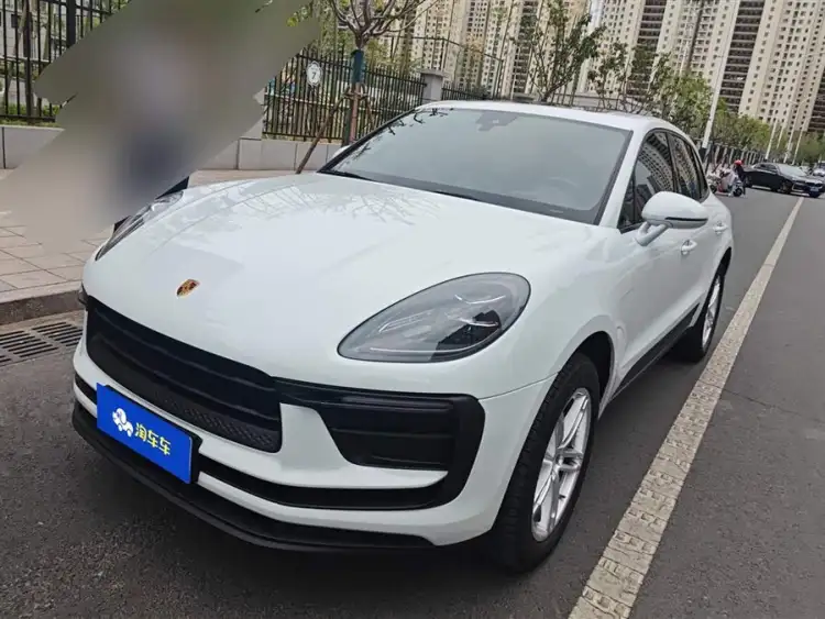2024 Macan 2.0T