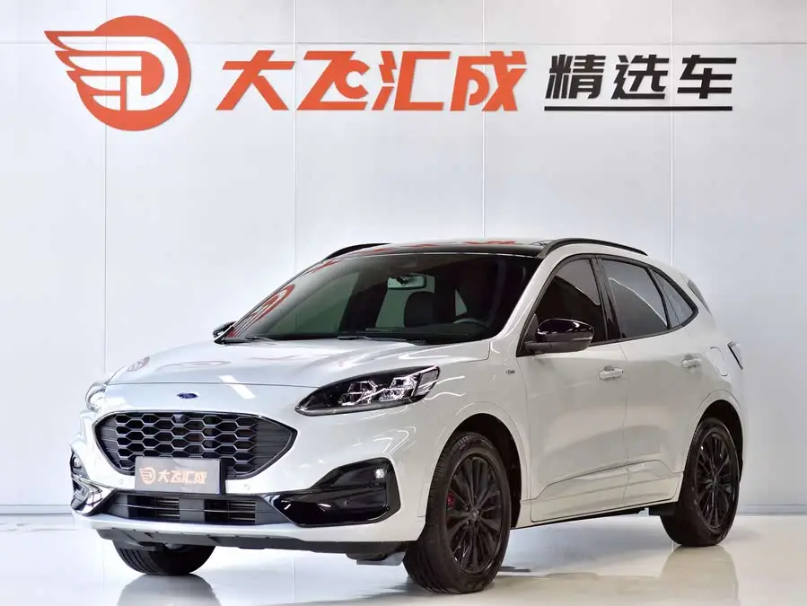 2024 فورد إيسكايب إيكوبوست 245 دفع رباعي ST-Line Pro