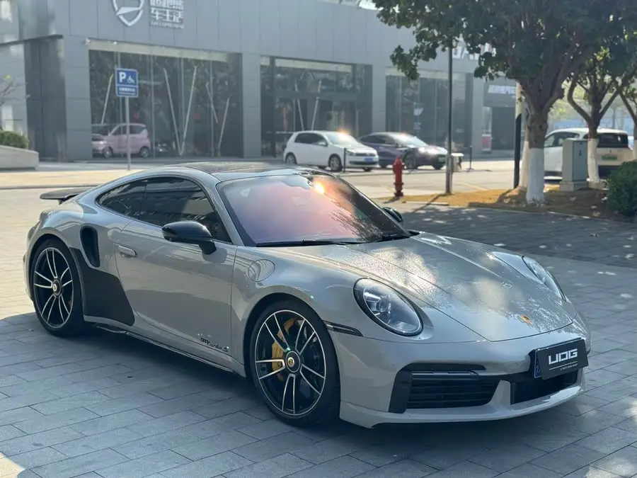 Porsche 911 2022 Turbo S 3.7T