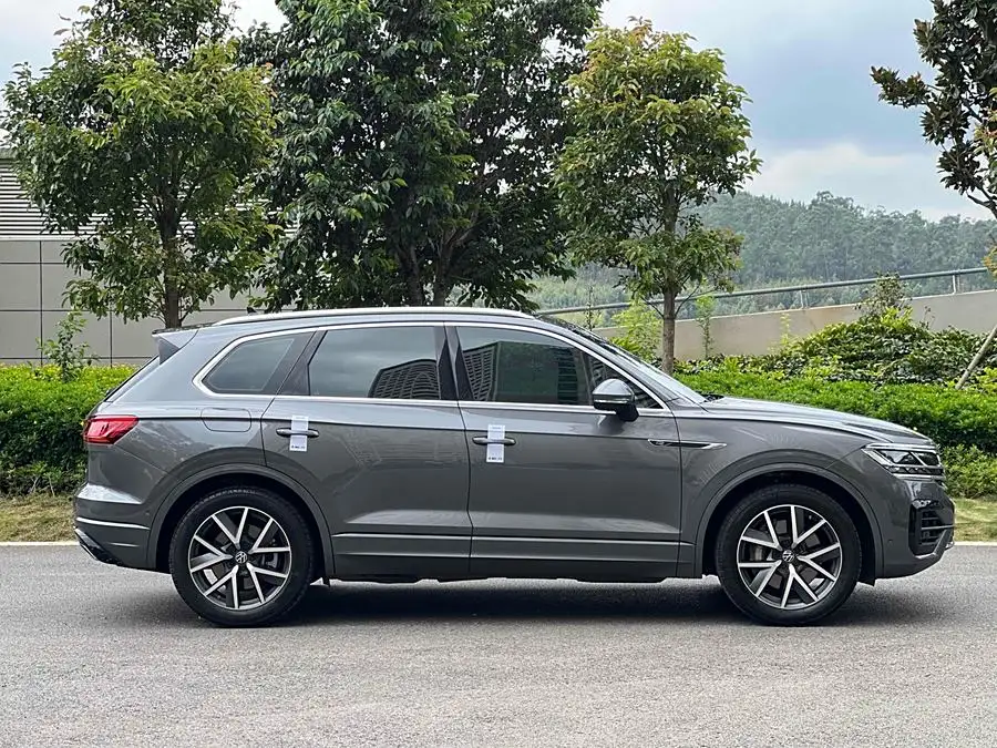 Touareg 2022 3.0 TSI R-Line Classic Sport Package