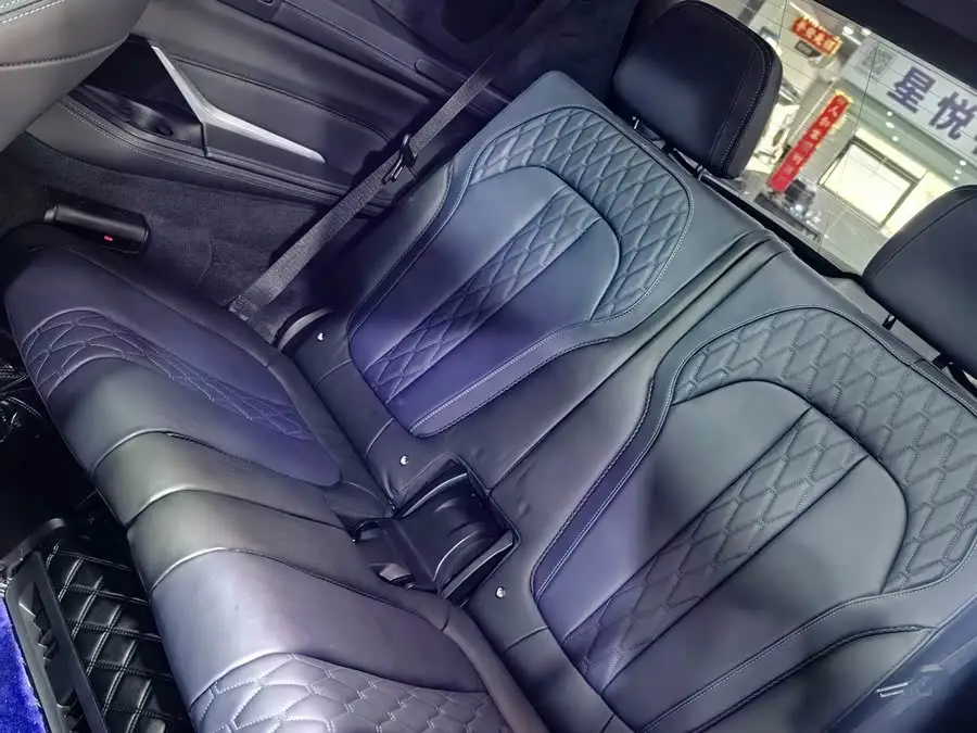 بي إم دبليو X7 2021 xDrive M50i