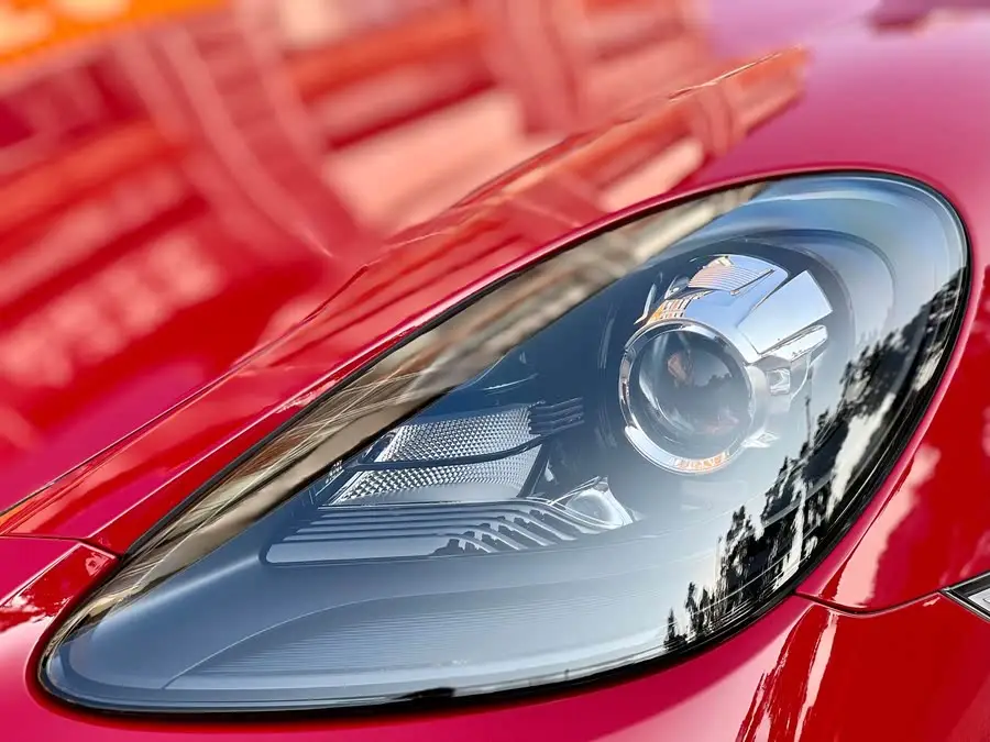 Porsche 718 2020 Model Boxster 2.0T