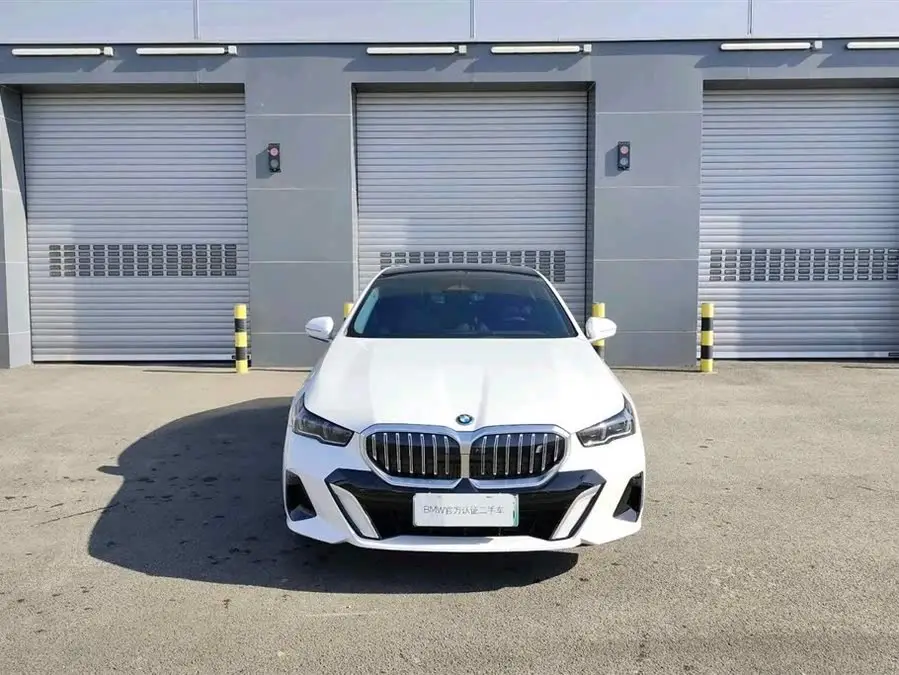 BMW i5 2024 eDrive 35L Luxury M Sport Package