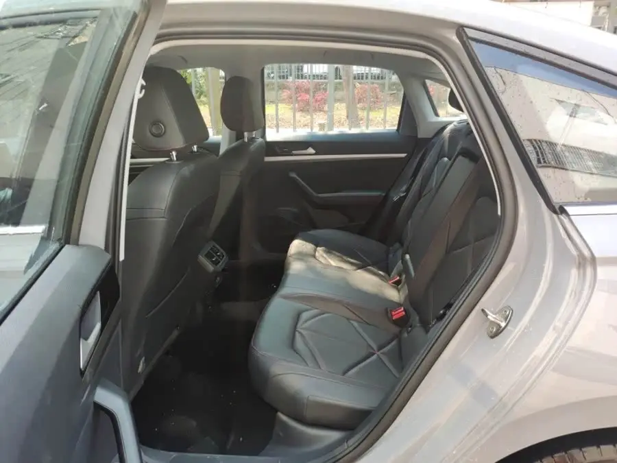 لافيدا 2024 300TSI DSG إصدار القيادة النجومية