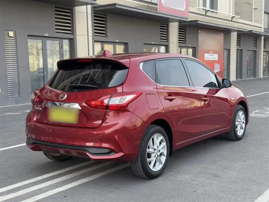 2021 نيسان تييدا 1.6 لتر CVT النسخة الرياضية