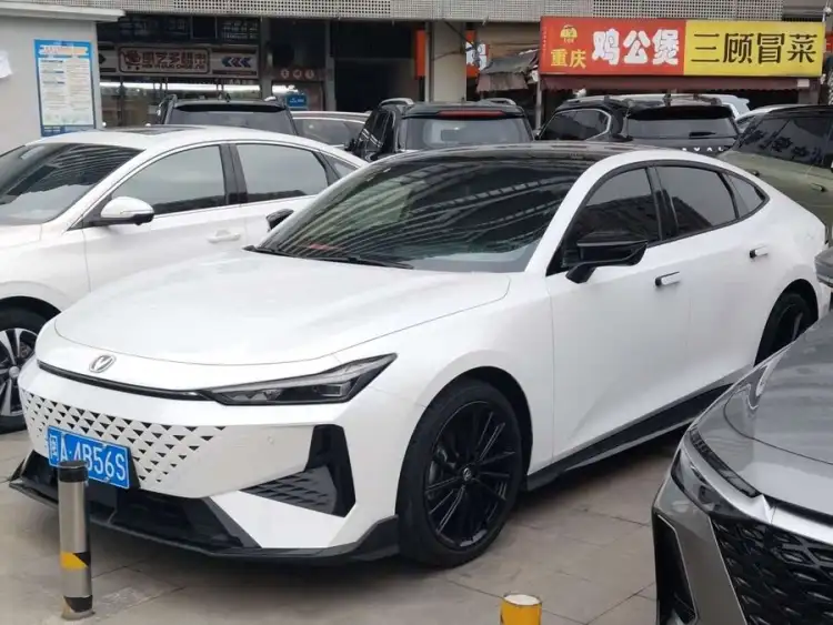 Changan UNI-V 2024 1.5T Premium Sports Model