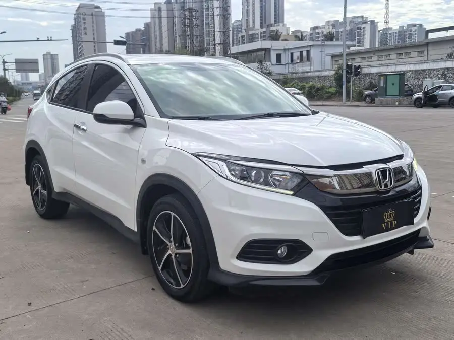 2020 هوندا HR-V 1.5L CVT النسخة الرائدة