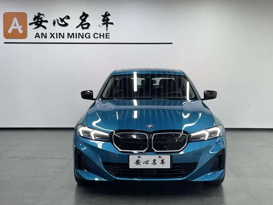 BMW i3 2023 eDrive 40 L Night Sport Package