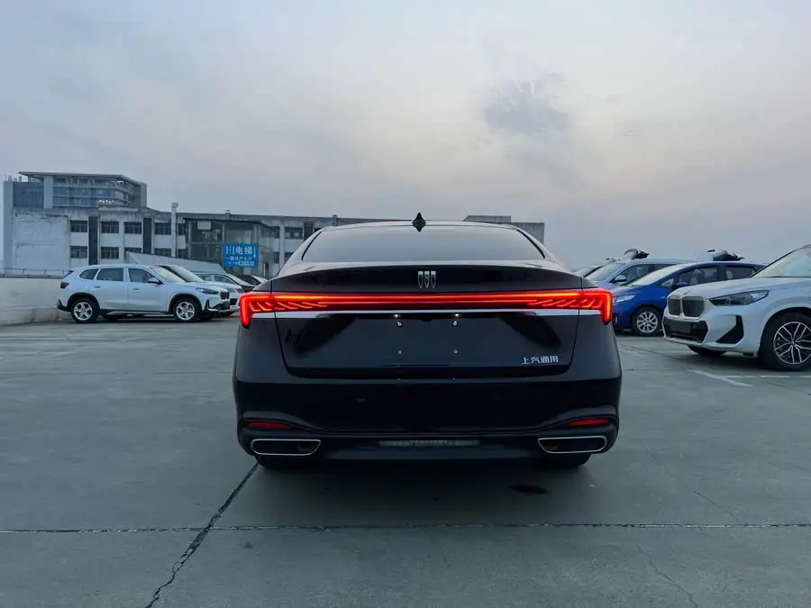 Buick LaCrosse 2025 28T Platinum