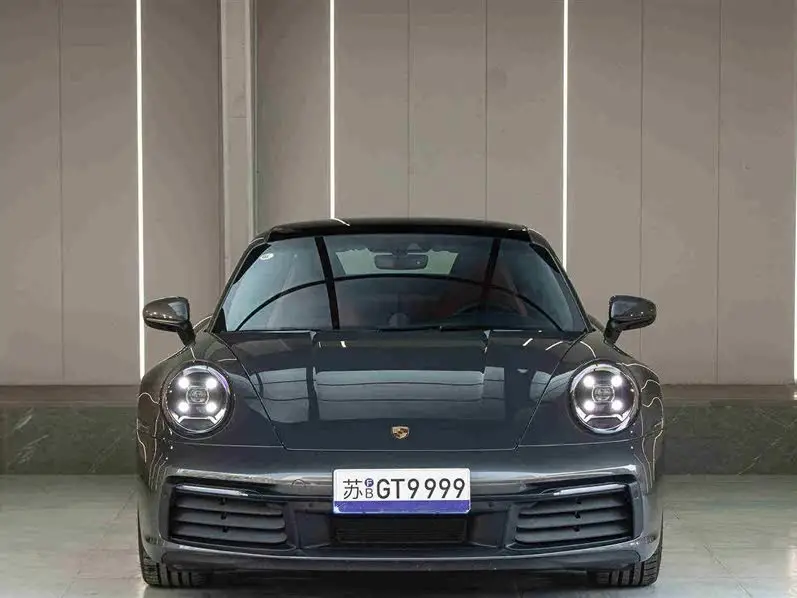 بورش 911 2023 كاريرا 3.0T