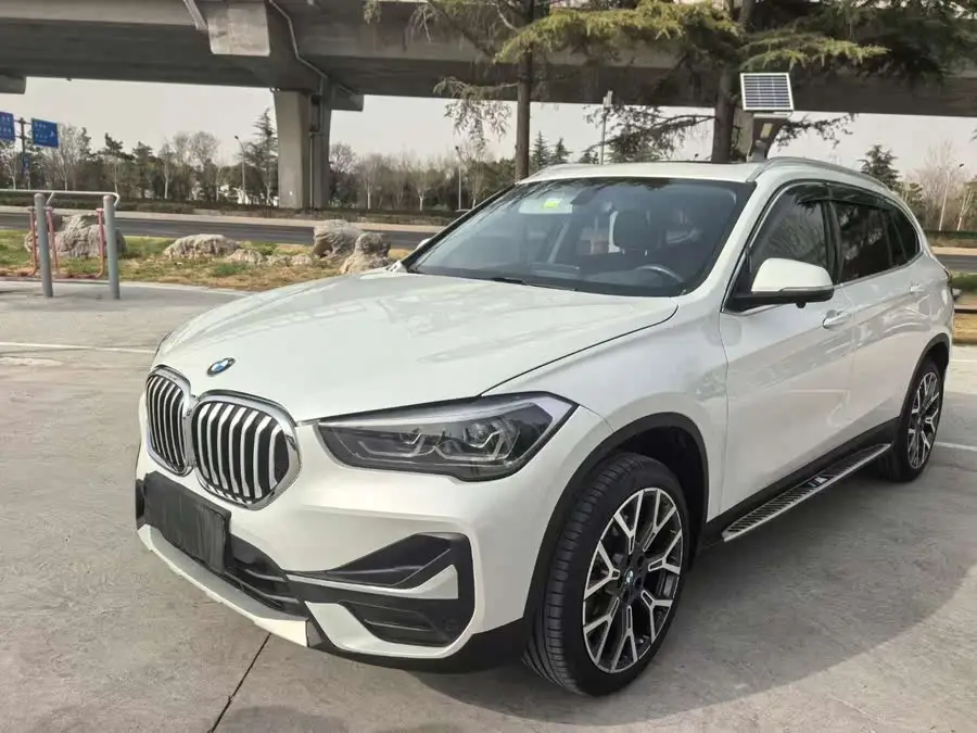 بي إم دبليو X1 2021 طراز مُعدل xDrive25Li فاخر