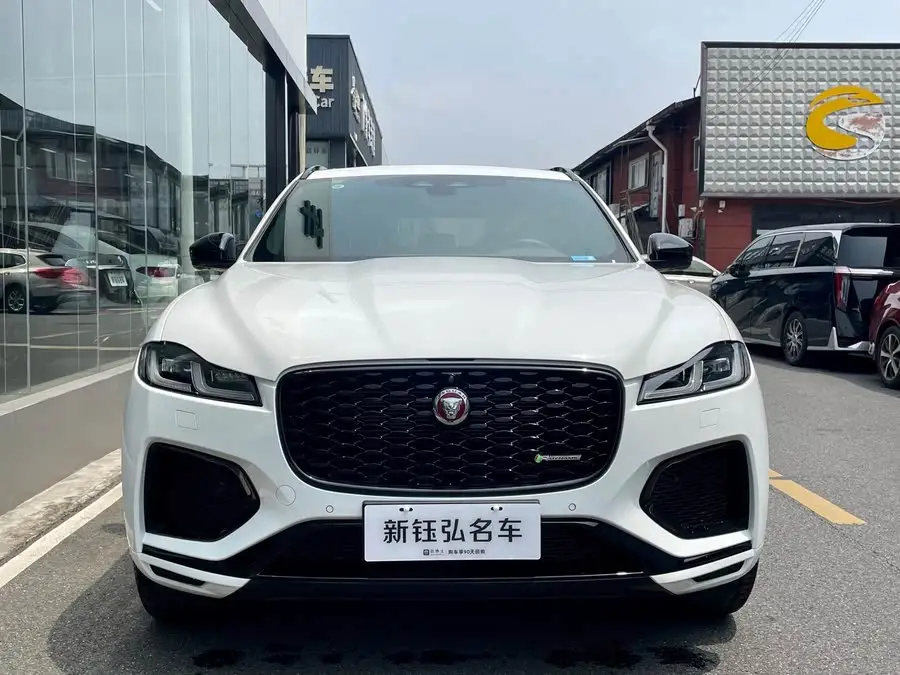 Jaguar F-PACE 2023 P250 R-Dynamic BLACK