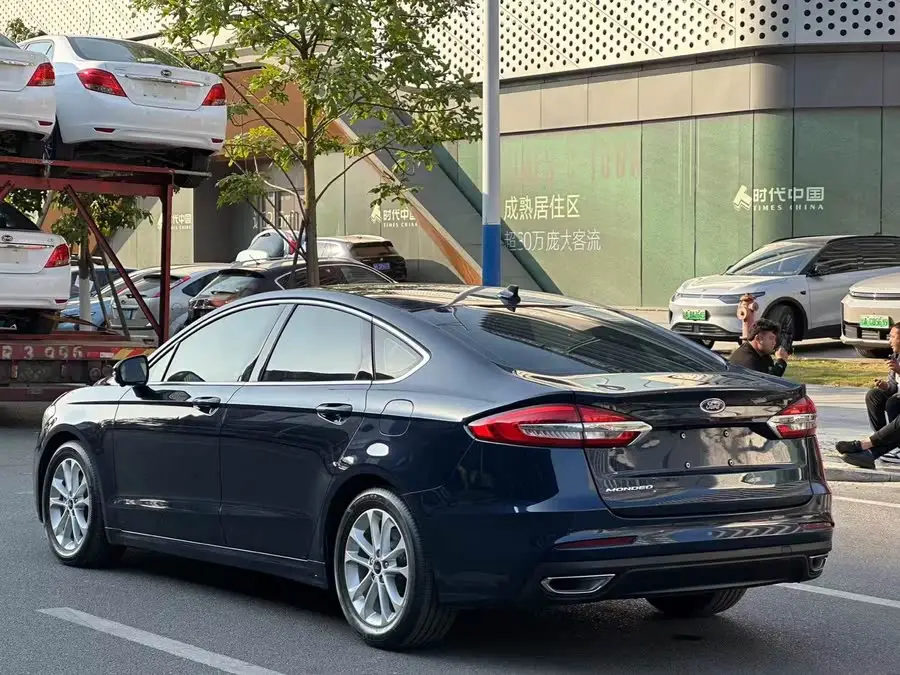 2018 Ford Mondeo EcoBoost 200 Intelligent Fashion Edition National VI