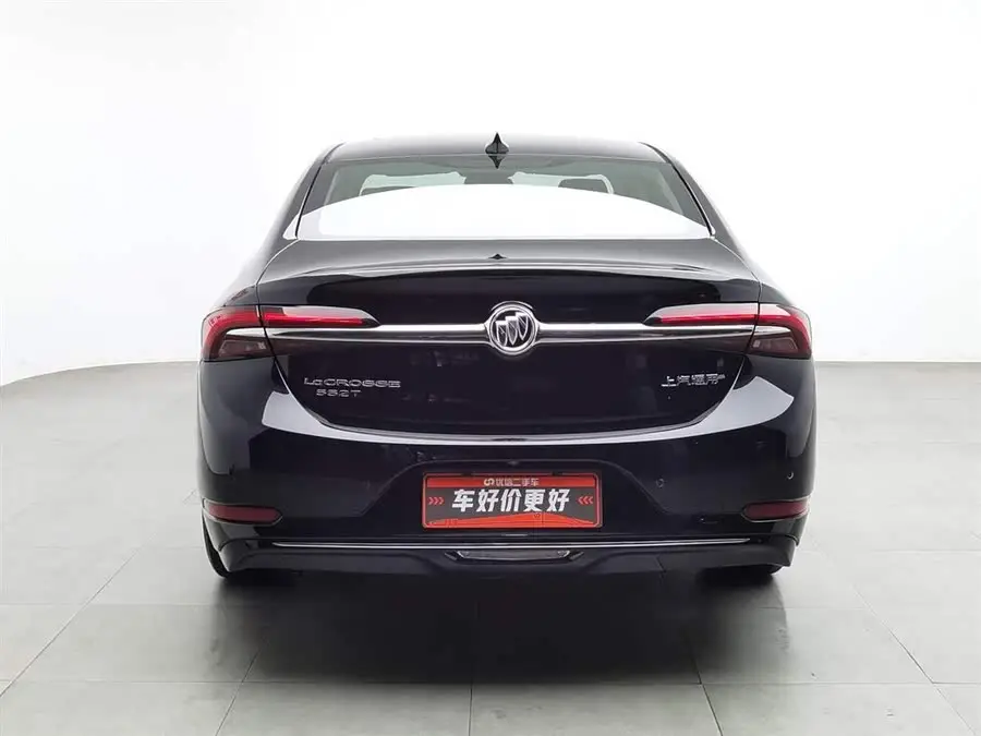 بيوك لاكروس 2021 552T الفاخرة