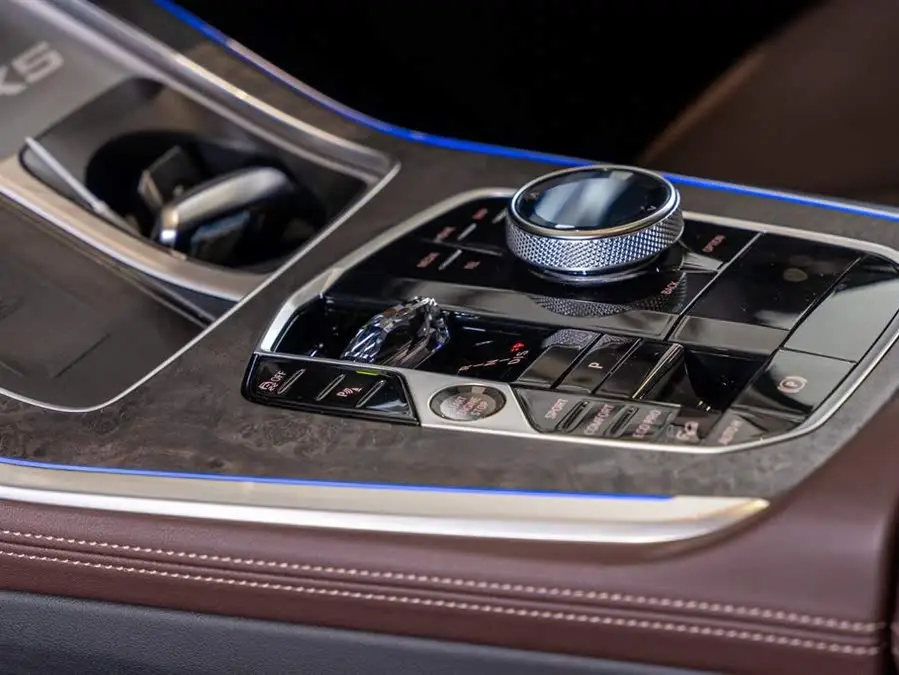 BMW X5 2023 xDrive 30Li M Sport Package