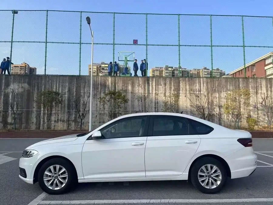 لانغ ي 2021 1.5 لتر أوتوماتيكي أنيقة