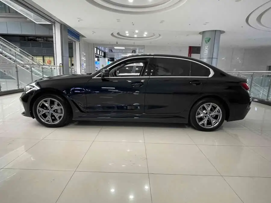 بي إم دبليو i3 2024 eDrive 35 L