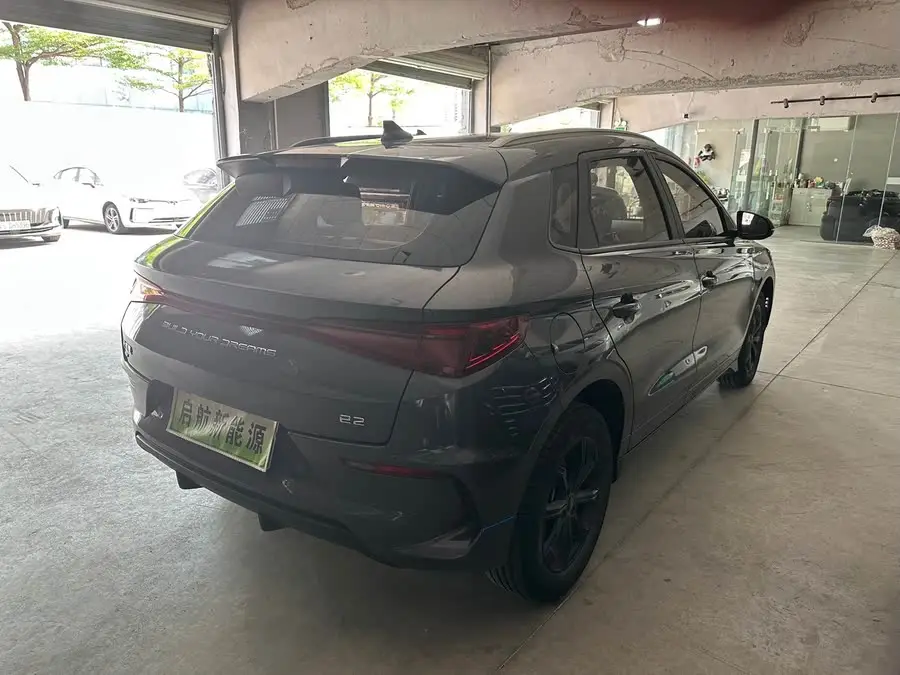 بي واي دي e2 2021 نسخة فاخرة