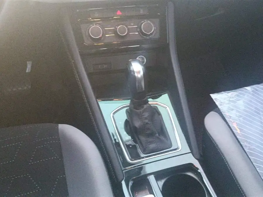 Jetta VS5 2023 Model 280TSI Automatic Entry Level