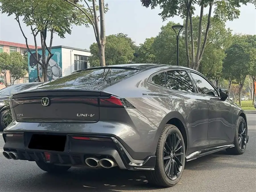 Changan UNI-V 2023 1.5T Sport Version