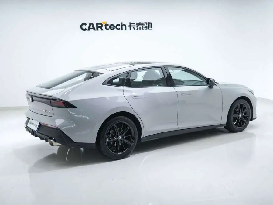 Changan UNI-V 2022 1.5T Premium