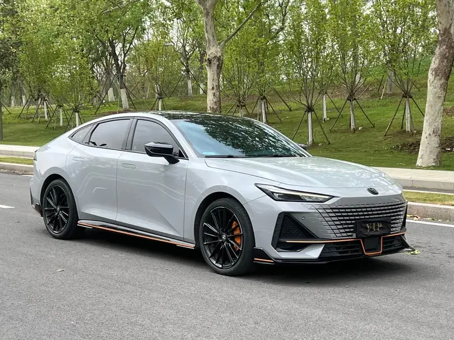 Changan UNI-V 2022 1.5T Sport Edition