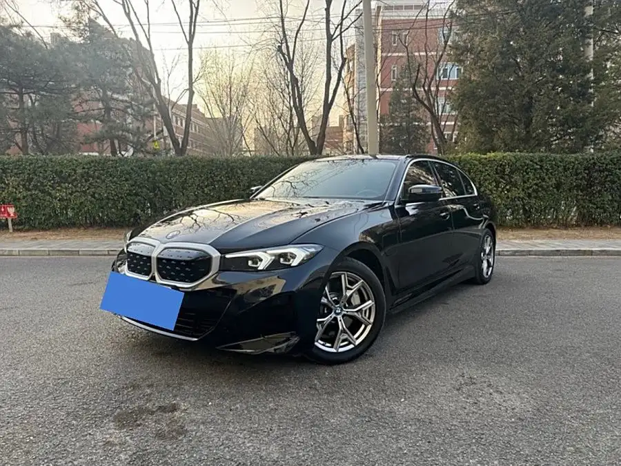 بي إم دبليو i3 2022 eDrive 35 L