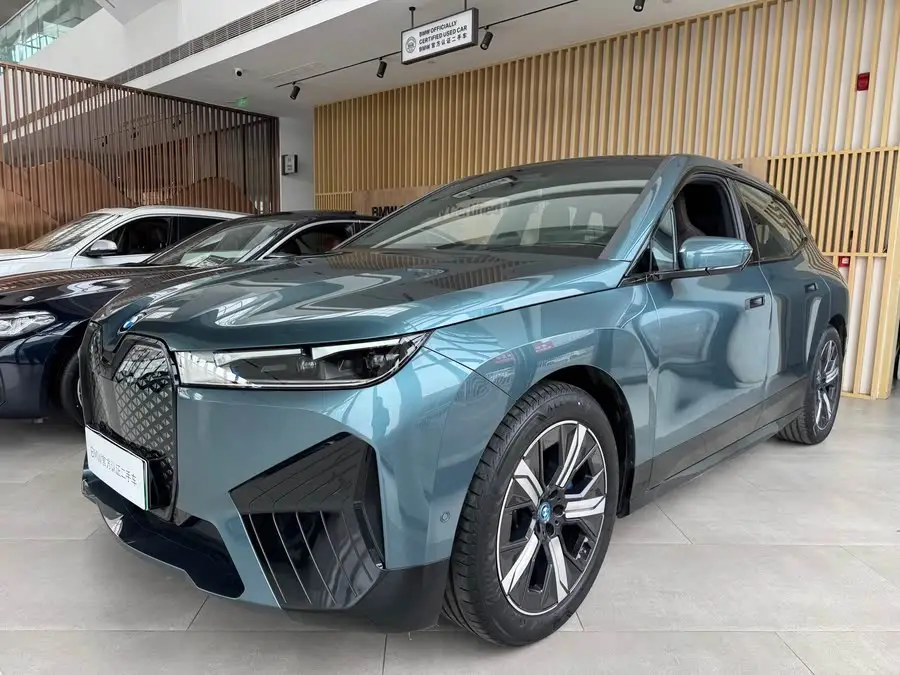 BMW iX 2022 xDrive40
