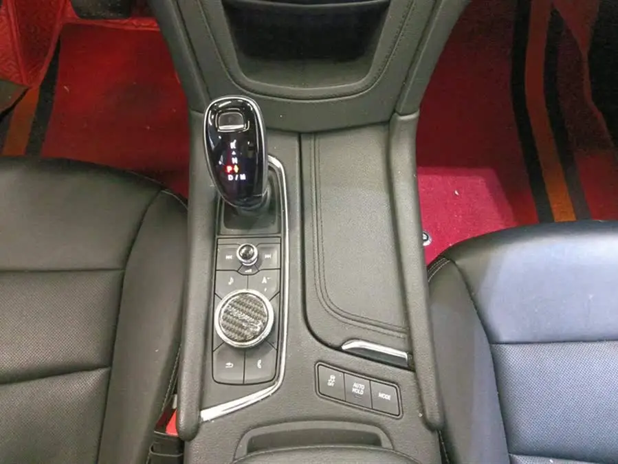 كاديلاك XT5 2020 طراز محدث 28T فاخر