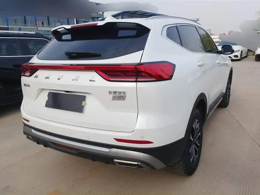 هافال H6 2023 نسخة المد潮 الوطني 1.5T نسخة الأوتوماتيكية البطل