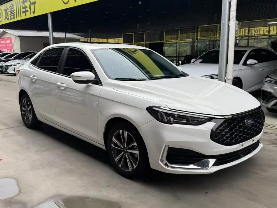 Ford Focus 2021 1.5L Automatic Diamond Edition