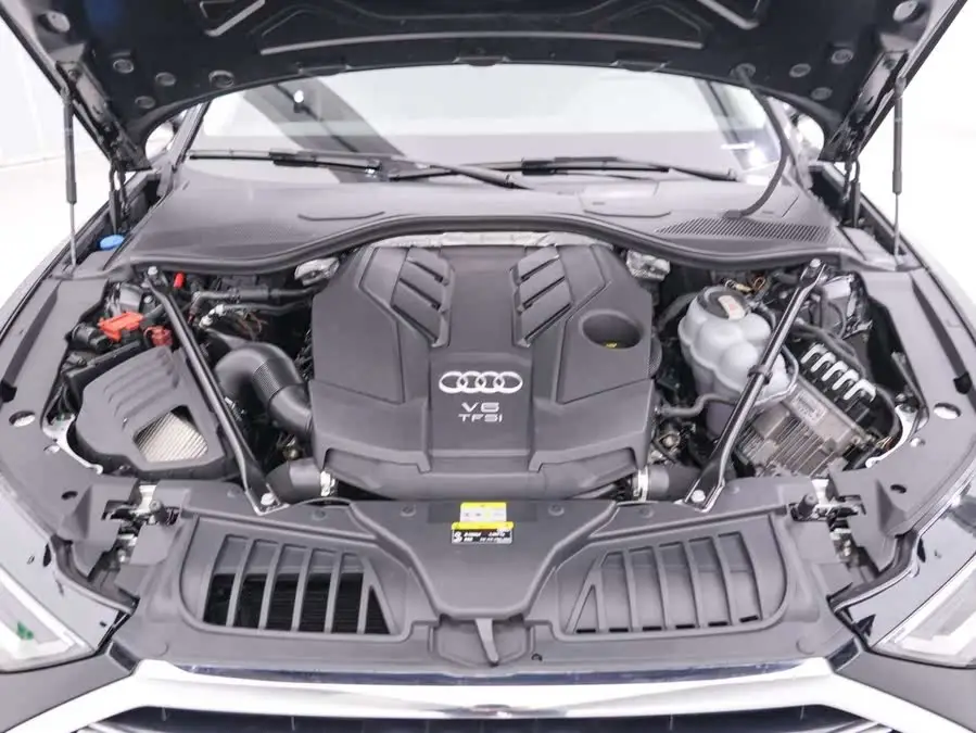 أودي A8 2022 A8L 50 TFSI quattro إصدار الراحة