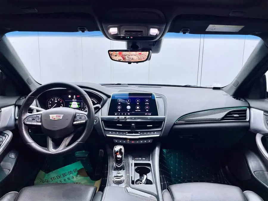 كاديلاك CT5 2020 نسخة محدثة 28T بلاتينيوم سبورت إديشن