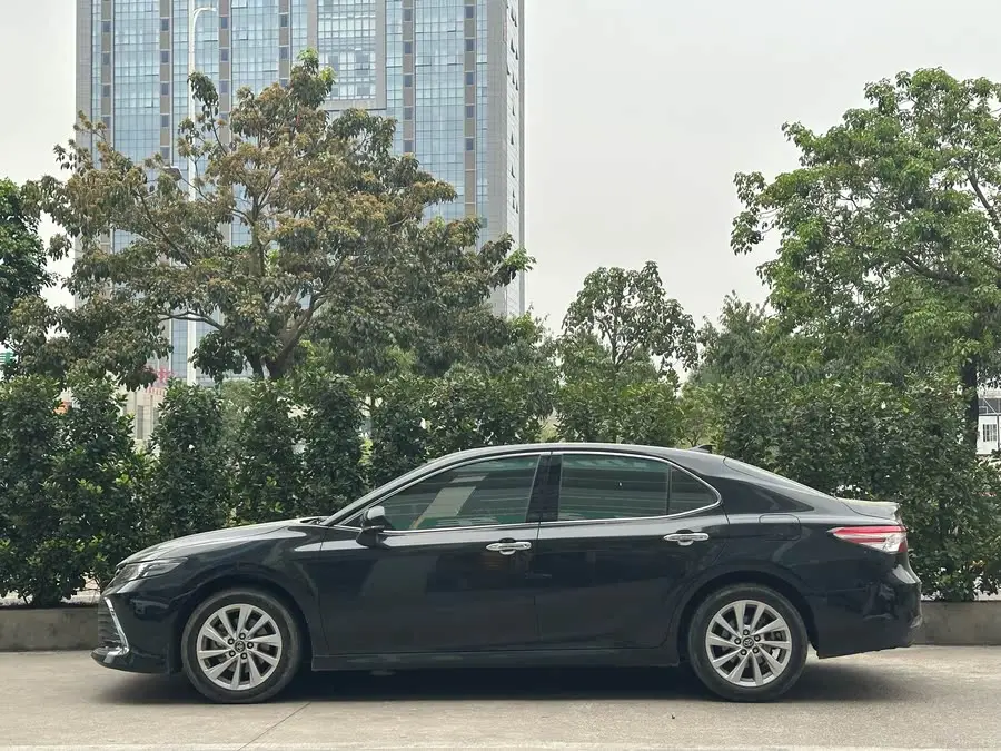 Camry 2021 2.0G Luxury Edition