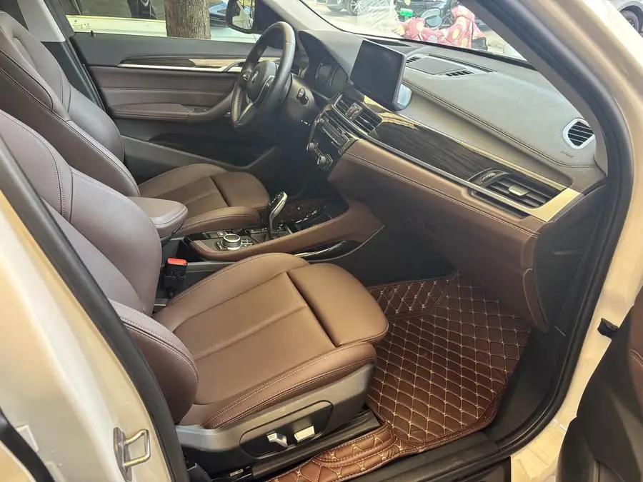 BMW X1 2021 xDrive25Li Premium